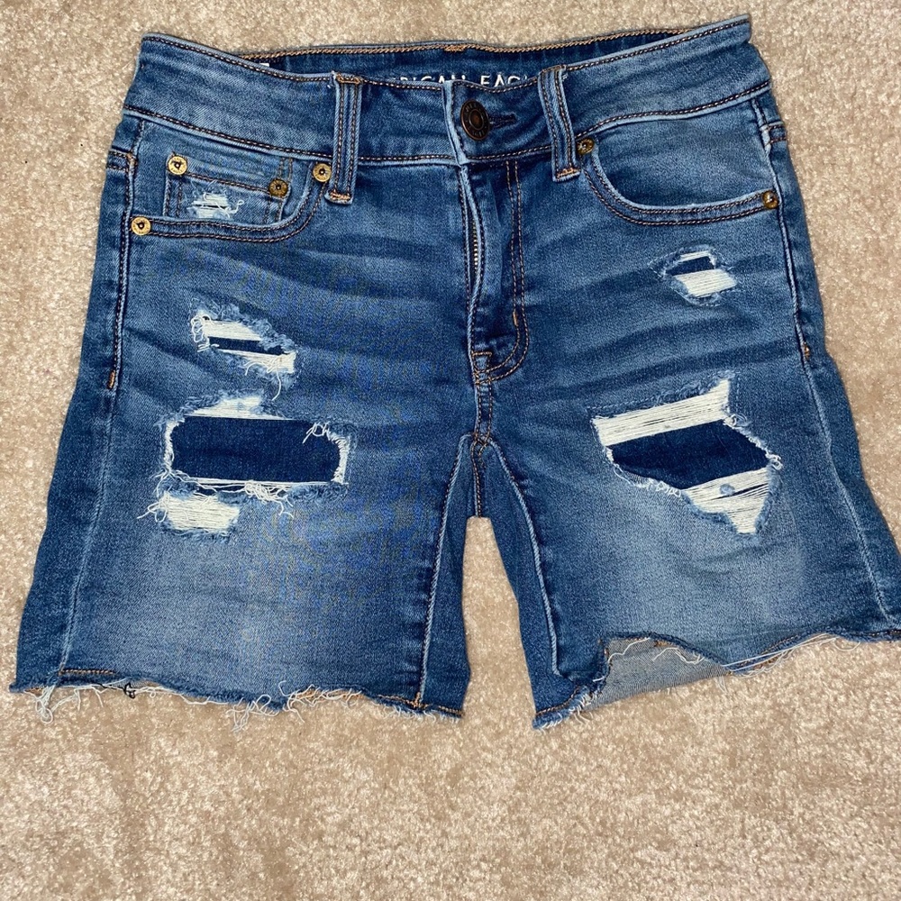 American eagle jean shorts.